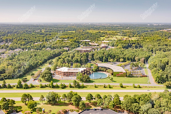 airport-overlook-plaza-air-7133