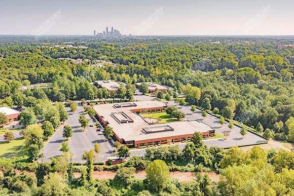 airport-overlook-plaza-air-7157
