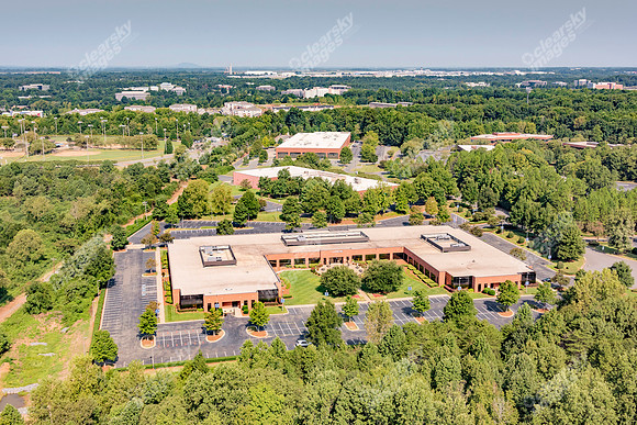 airport-overlook-plaza-air-7169