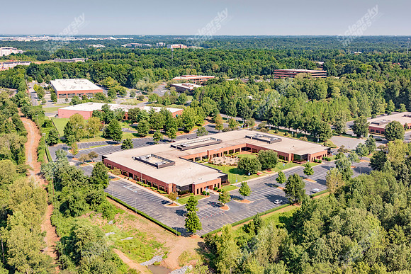airport-overlook-plaza-air-7165