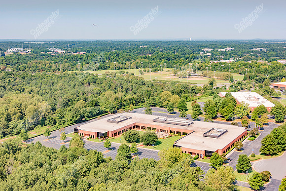 airport-overlook-plaza-air-7173