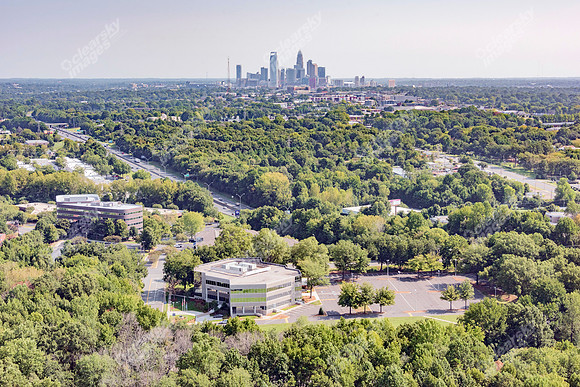charlotte-park-air-7105