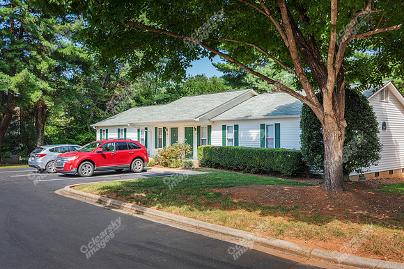 1925-pine-bough-ext6281