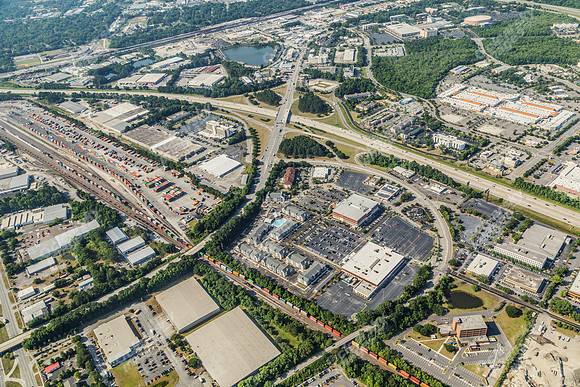 2403-mall-air-1452