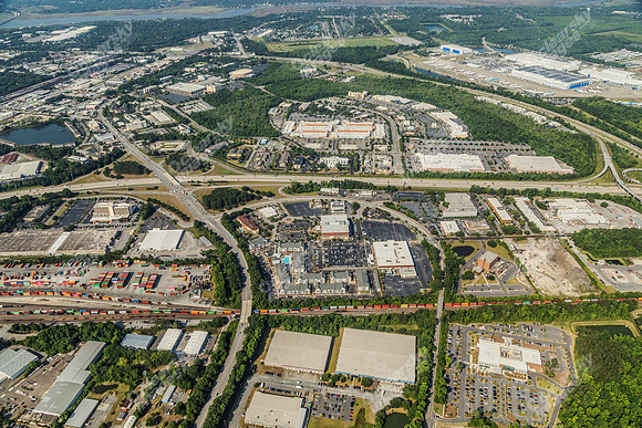 2403-mall-air-1458
