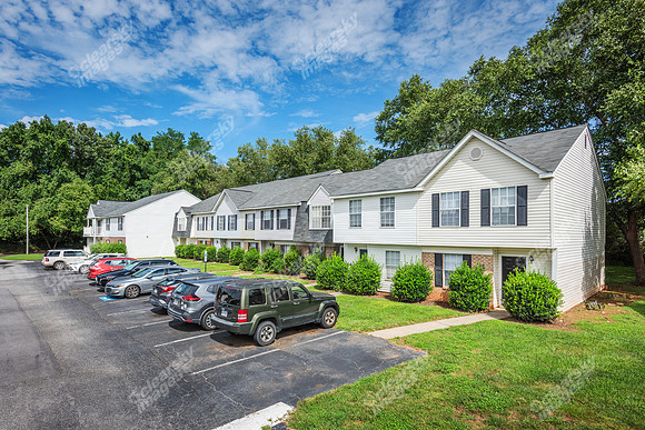 terrace-olde-battleground-ext2933