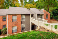reagatta-lake-lynn-apts-10