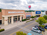 4580-frontage-drn0834