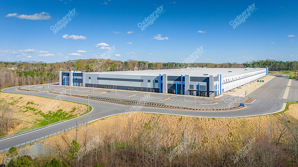 5700-royce-drn5987