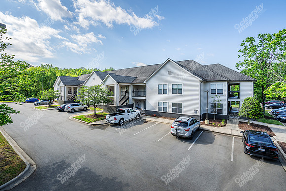 8340-n-tryon-ext23992