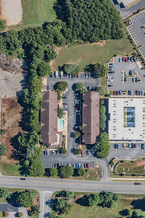 75-mall-air8124