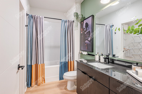 536-w-tremont-int3788