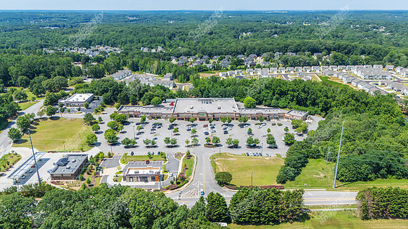 831-auburn-drn2096