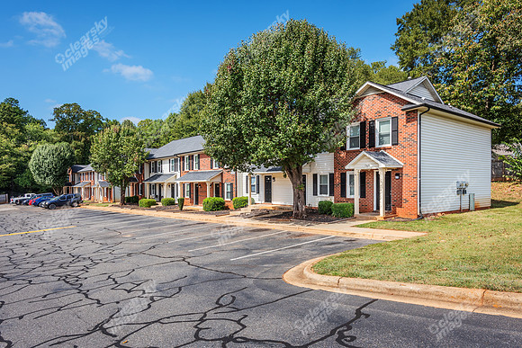 2295-pineview-ext8523
