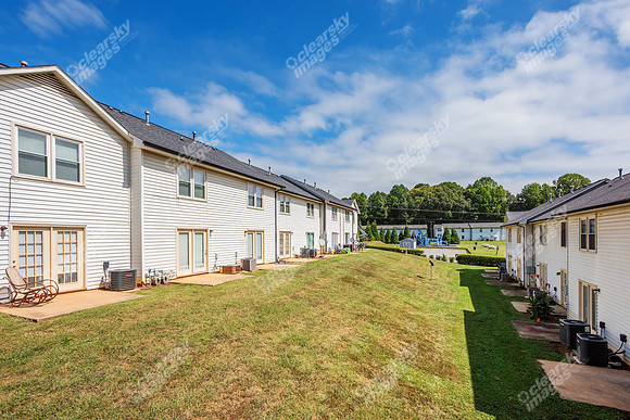 2295-pineview-ext8553