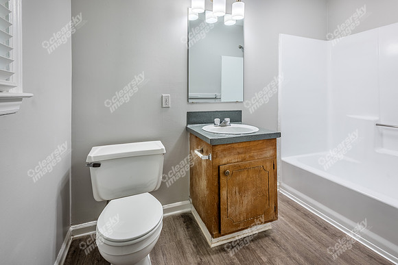 2295-pineview-int8434