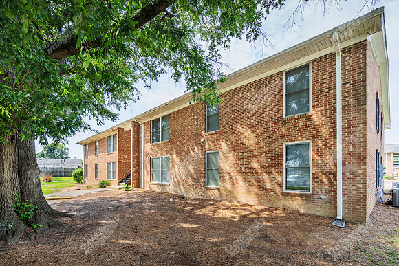 1901-lipscomb-ext20433