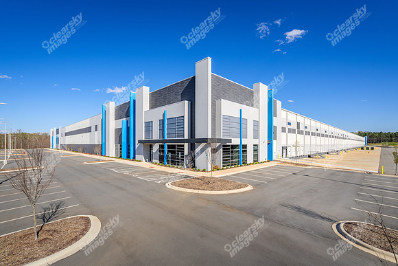 5700-royce-ext5495