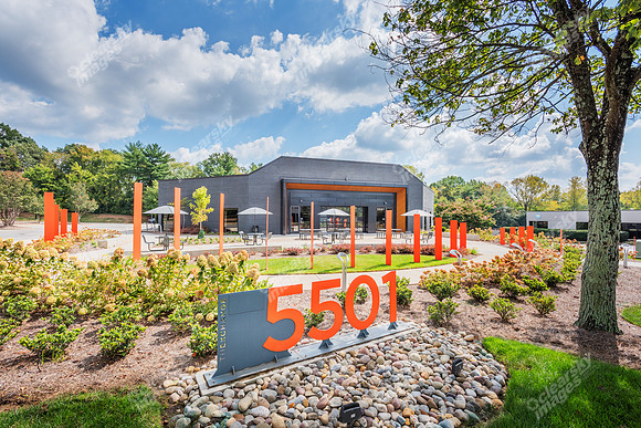 5501-77-center-ext-6942