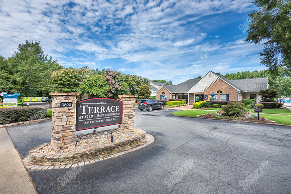 terrace-olde-battleground-ext2816
