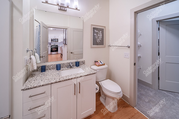 2545-jessamine-int-w18508