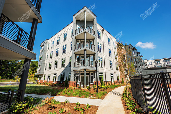 4520-charlotte-ext1158