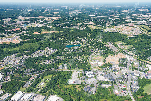 605-towne-center-air-7409
