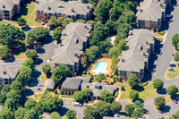 oaks-apts-945