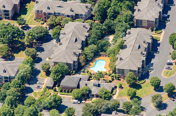 oaks-apts-945