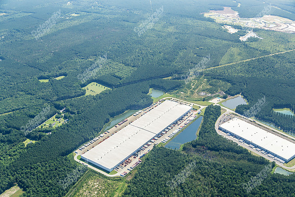 400-trade-zone-blvd-air-6381