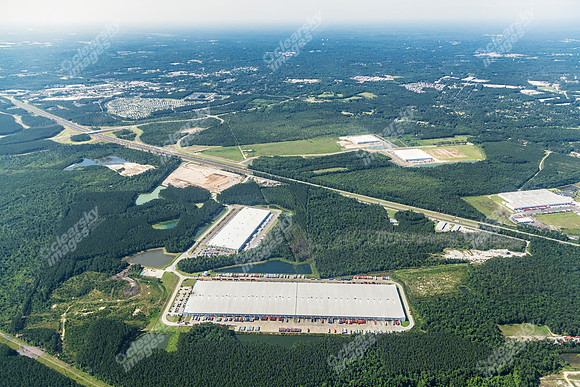 400-trade-zone-blvd-air-6386