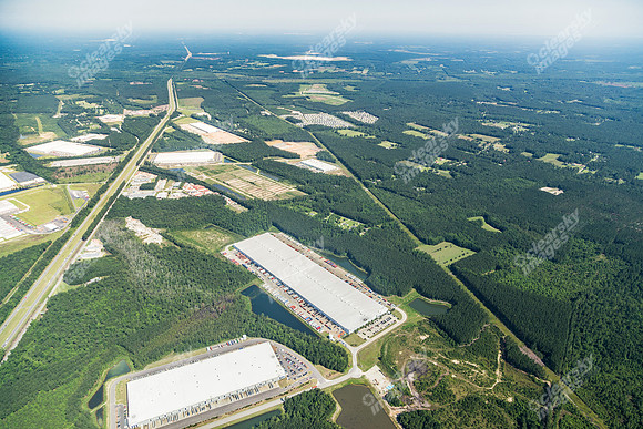400-trade-zone-blvd-air-6392