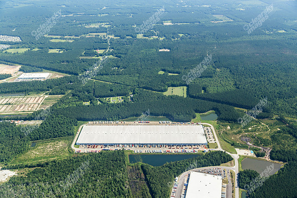 400-trade-zone-blvd-air-6395
