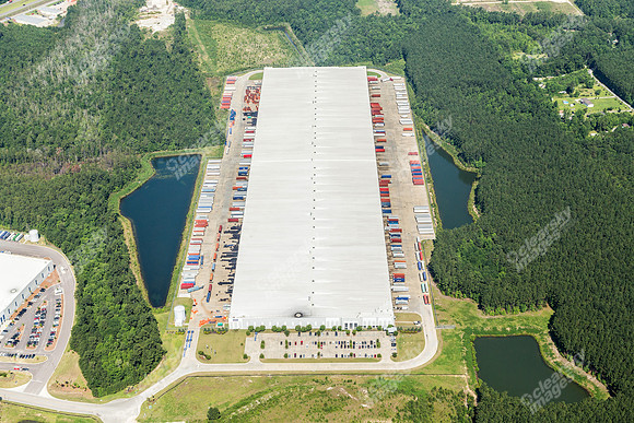 400-trade-zone-blvd-air-6399