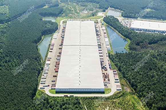 400-trade-zone-blvd-air-6403
