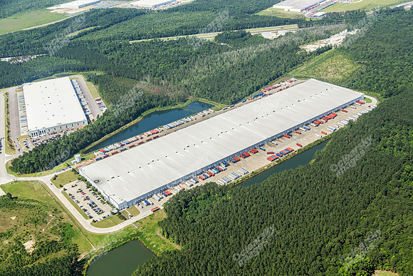 400-trade-zone-blvd-air-6406
