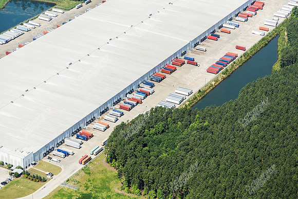 400-trade-zone-blvd-air-6408