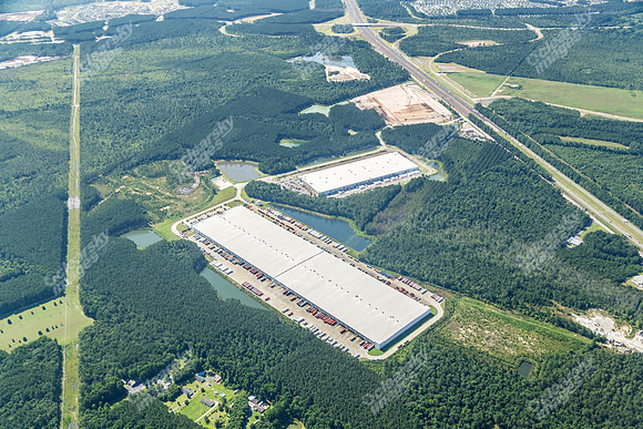 400-trade-zone-blvd-air-6385