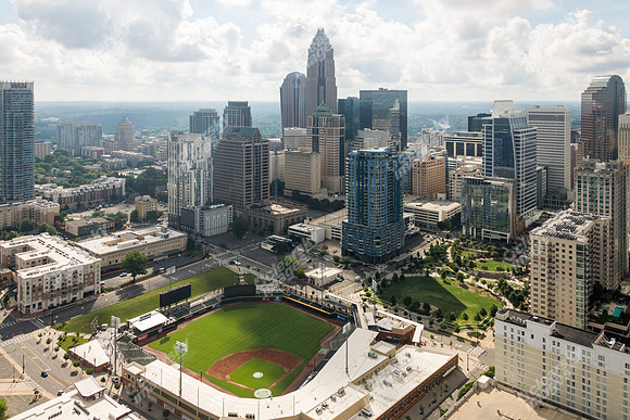 uptown-clt-cbd-070118-4282