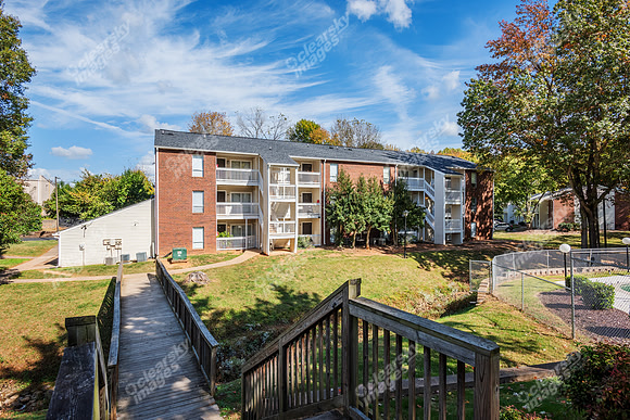 6401-woodbend-ext6790