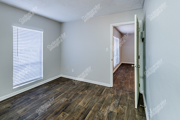 6401-woodbend-int6957