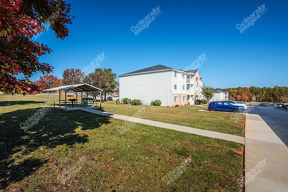 1830-20th-ext7483
