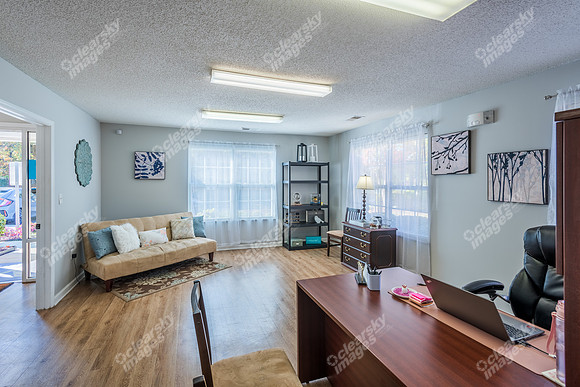 1830-20th-int7447
