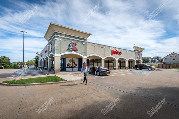 1050-ne-green-oaks-ext9121