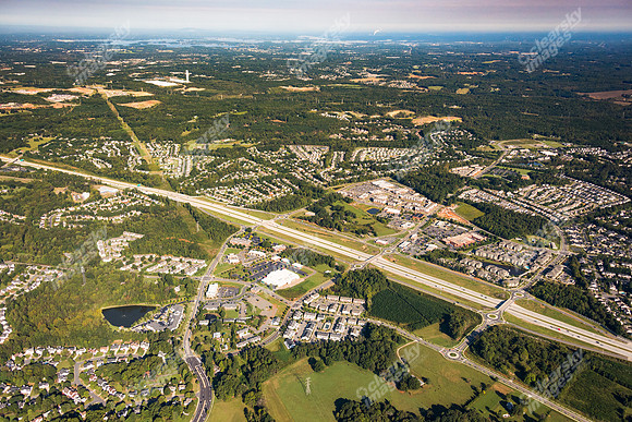 5400-docia-crossing-air-1169
