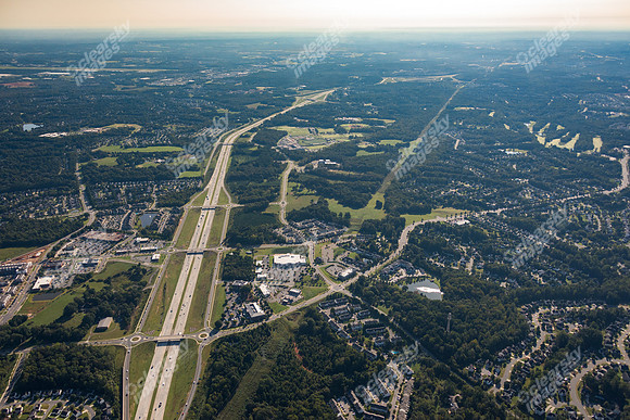 5400-docia-crossing-air-1198