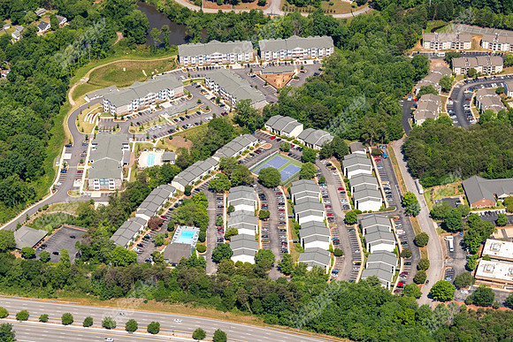 ivy-lakeside-air-8904