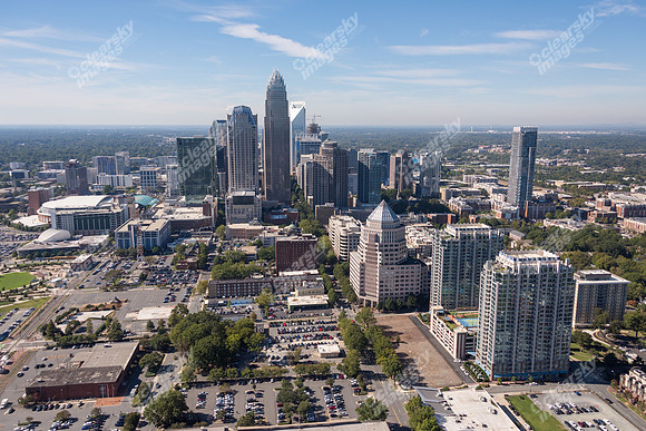 uptown-clt-cbd-101918-1949