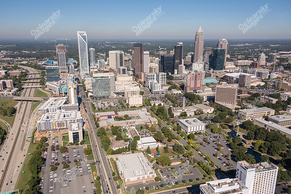 uptown-clt-cbd-101918-2015