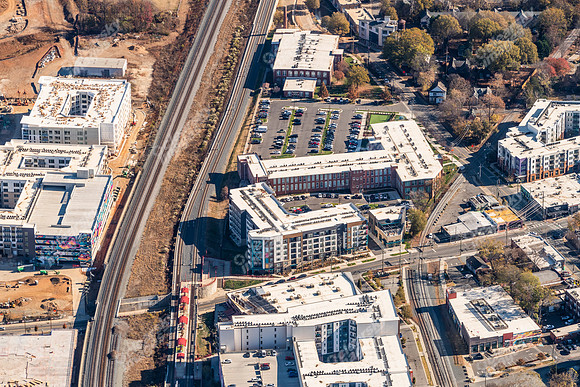 425-e-36th-air7368